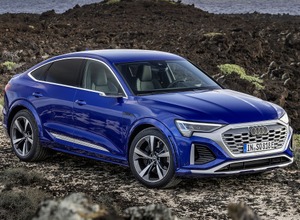 アウディ SQ8 e-tron スポーツバック