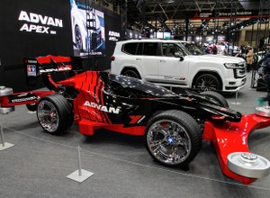 横浜ゴム×ミニ四駆（東京オートサロン2023）