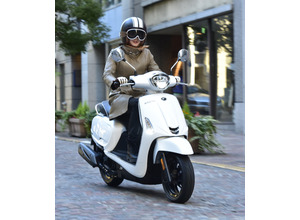 キムコ アローマ150