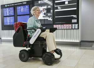 成田国際空港で本格サービスを開始した自動運転モビリティ