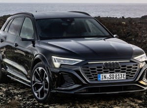 アウディ SQ8 e-tron