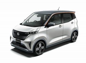 日産サクラ