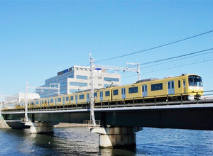 KEIKYU YELLOW HAPPY TRAIN