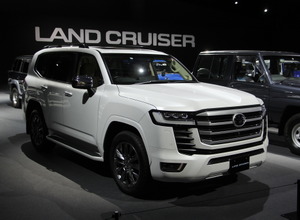 トヨタ・ランドクルーザー300