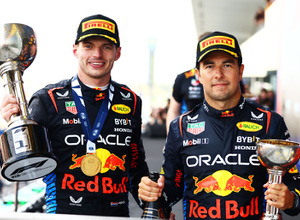 f1日本グランプリ　プログラム2011 奥川浩彦の「撮ってみましたF1日本グランプリ 2011」【後編】 - Car Watch