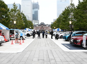 行幸通りの展示風景