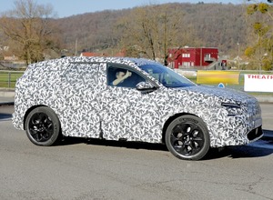 シトロエン C5エアクロス 次期型のプロトタイプ