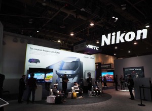 CES 2025のセントラルホールに出展したニコン
