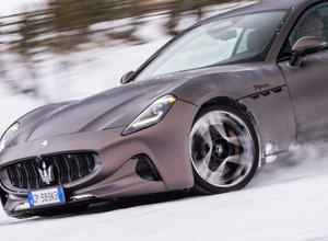 マセラティ『グラントゥーリズモ』のEV「フォルゴーレ」（参考）