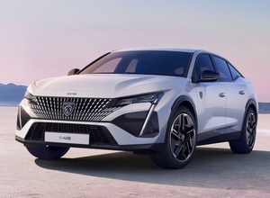 プジョー 408 PLUG-IN HYBRID 225