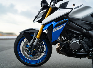 スズキ GSX-S1000