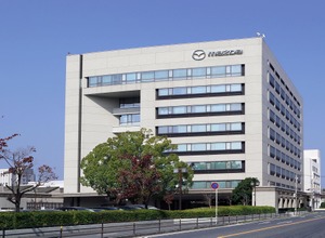 マツダ本社（広島）
