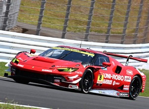 優勝した「UNI-ROBO BLUEGRASS FERRARI」