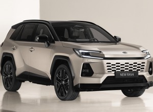 トヨタ RAV4 新型：CORE