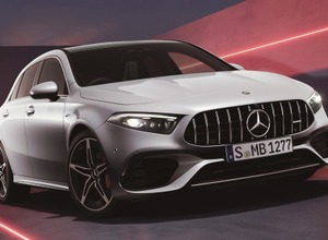「メルセデスAMG A45S 4MATIC+」