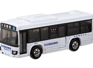 京急オリジナルトミカ「京浜急行バス 安全運転訓練車 いすゞ エルガ」 (c) TOMY