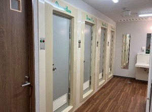 中央道双葉サービスエリアのコインシャワー
