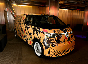 VW『ID.Buzz』のアートカー