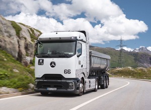 メルセデスベンツの燃料電池トラック「GenH2」のプロトタイプ