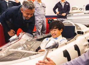 ホンダ「RA272」と角田裕毅選手