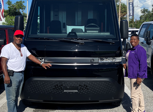 GMが電動バン「ブライトドロップ」59台を米赤十字に寄贈