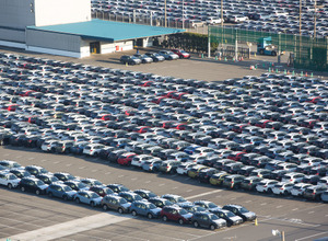 川崎港から輸出されるスバル車（参考画像）