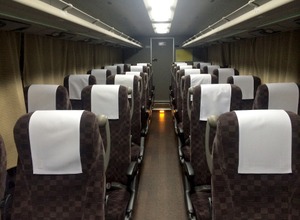 「相席ブロック」という行為が横行し、高速バス各社を悩ませているという（写真はイメージ）
