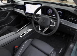 フォルクスワーゲン　パサート