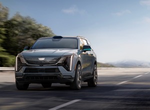キャデラック『エスカレードIQ』にアイズオフ運転機能を導入