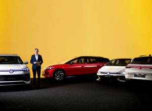 VWが独「ゴールデンステアリングホイール」で4部門制覇