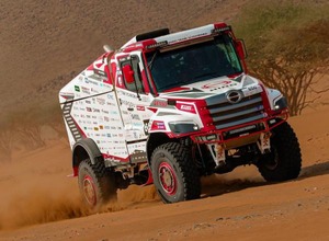 日野自動車製 HINO 500 Series ダカールラリー2011 1/43