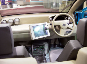 【デトロイトショー2003続報】8輪の電気自動車『KAZ』…リチウムイオン電池が鍵