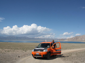 上海～パリを走破したシトロエン・ベルリンゴファースト・パワードbyベンチュリ