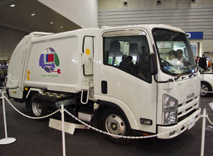 富士重工業の電動式塵芥収集車「フジマイティー・エレクトラ」
