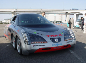 【慶応大学エリーカ】これが“最高速度挑戦車”の車内だ