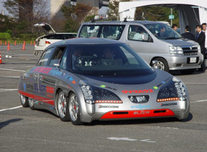 【慶応大学エリーカ】“最高速度挑戦車”の中身はほとんどレースカー