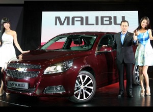 2011年秋、韓国から発売されたGMのシボレーマリブ新型