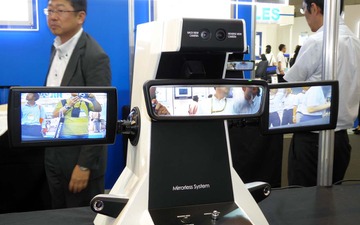 【人とくるまのテクノロジー2017名古屋】村上開明堂、電子ミラーシステムやガラス加工技術を応用したコンソールなどを出展 画像