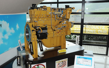 日本キャタピラーのビジターセンターってこんなところ…建機写真蔵 画像