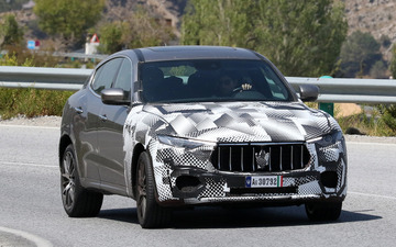 フェラーリ製V8搭載、マセラティ レヴァンテ に高性能「GTS」投入へ 画像