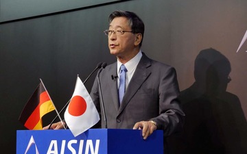 【フランクフルトモーターショー2017】アイシングループ、高まるクルマの電動化に向けて3分野を次世代開発の核に定める 画像