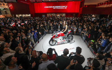 【EICMA 2017】「美しいバイク」コンテスト、ドゥカティ パニガーレV4 が1位 画像