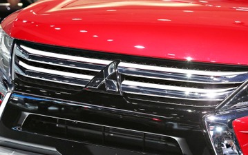 デリカD:5 と新型軽か…三菱、新型車を2車種投入へ、登録開始は2019年4月 画像