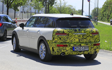 MINIクラブマン、改良型でデザイン刷新へ…最新のBMWインフォテイメント装備 画像