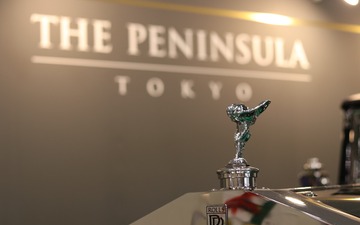 「ささやかなプレゼント」…高級ホテルのザ・ペニンシュラ東京、オートモビルカウンシル2018にロールスロイスを出展 画像