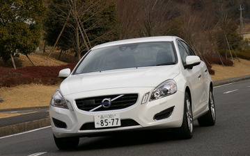 【ボルボ S60 試乗】人気復活のキッカケとなるか…松下宏 画像