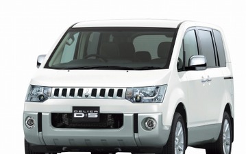三菱 デリカ D:5 一部改良…ディーゼル車のアクセルレスポンス向上 画像