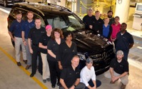 メルセデス GLS、米工場で生産開始…GL クラスが大幅改良 画像