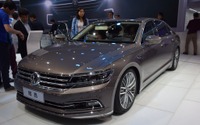 【北京モーターショー16】VW フィデオン…中国向け最上級サルーン［詳細画像］ 画像