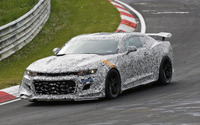 シボレー カマロ Z/28 次期型、迫力のエアロキットでニュル快走! 画像
